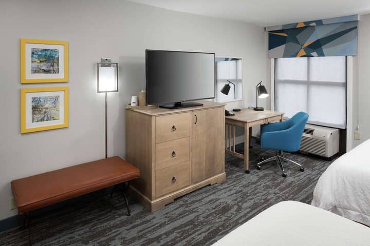 Room 18 of 36